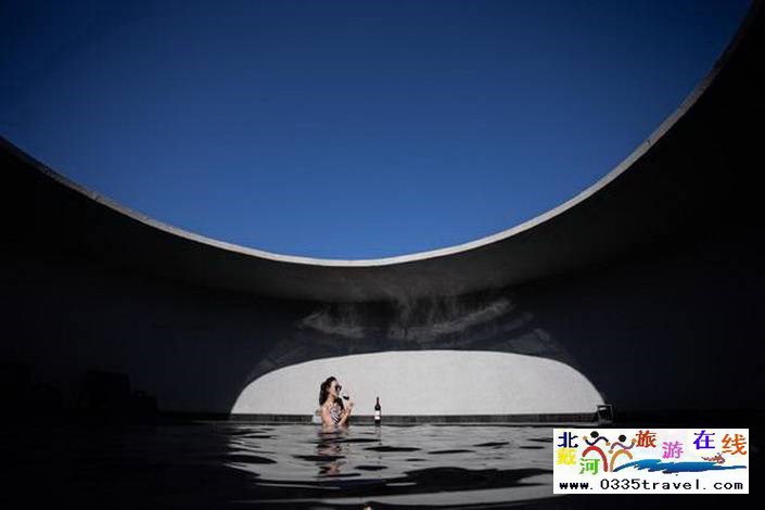 秦皇島山海間溫泉藝術中心電話18633570222