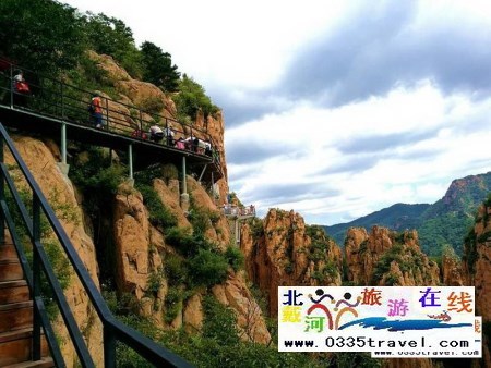 秦皇島龍云谷（俊山秀水）景區電話18633570222  15703350808