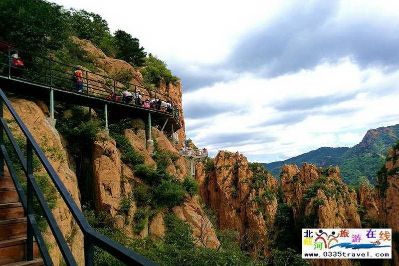 秦皇島龍云谷（俊山秀水）景區電話18633570222  15703350808