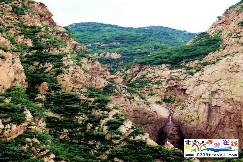 秦皇島龍云谷（俊山秀水）景區電話18633570222  15703350808