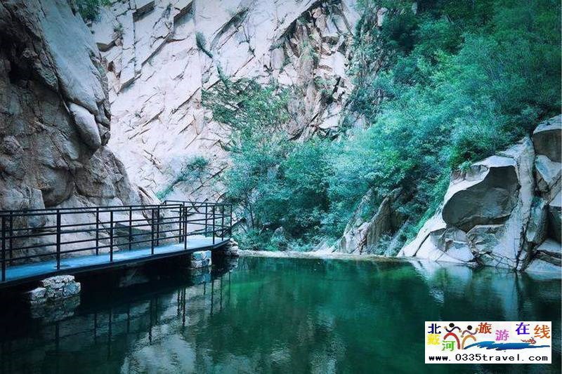 秦皇島龍云谷（俊山秀水）景區電話18633570222  15703350808