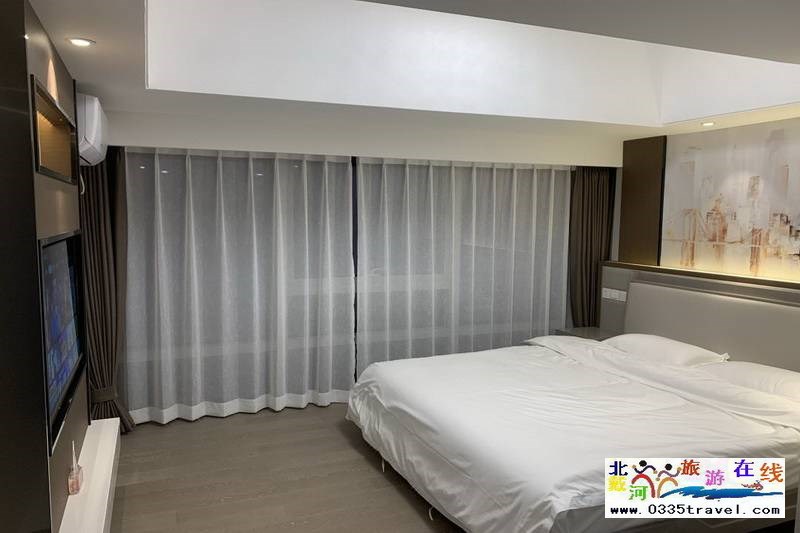 秦皇島茂業中心假日公寓電話18633570222