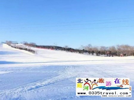 秦皇島山海關紫云山滑雪場