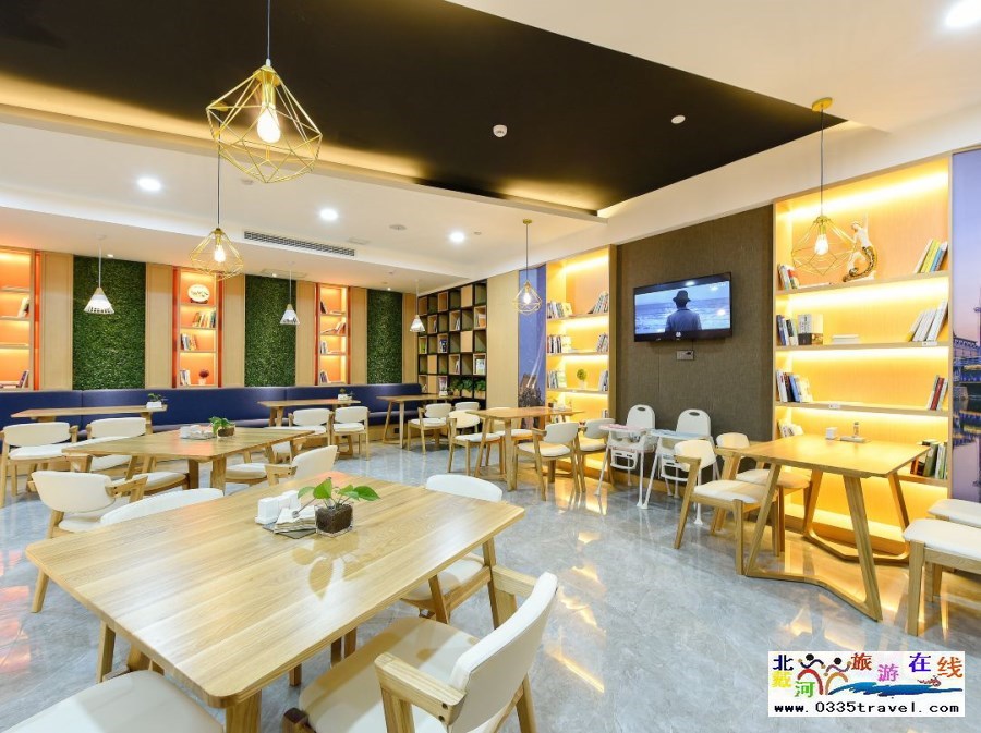 秦皇島山海關亞朵酒店電話18633570222