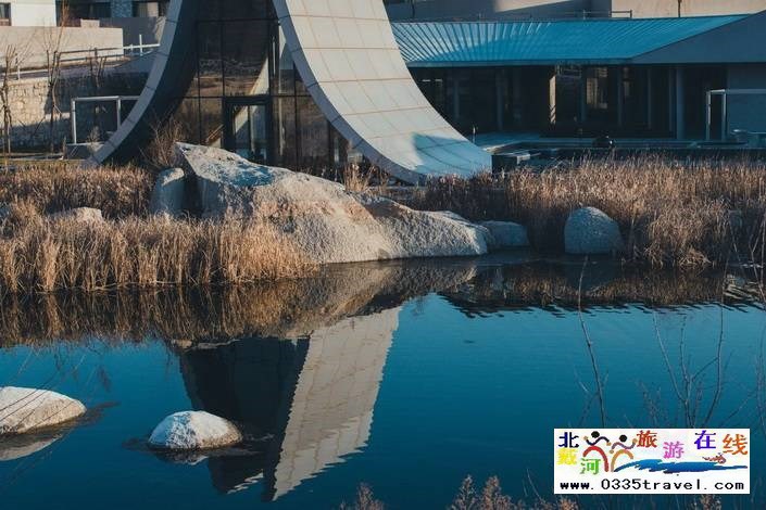 秦皇島山海間溫泉藝術(shù)中心酒店