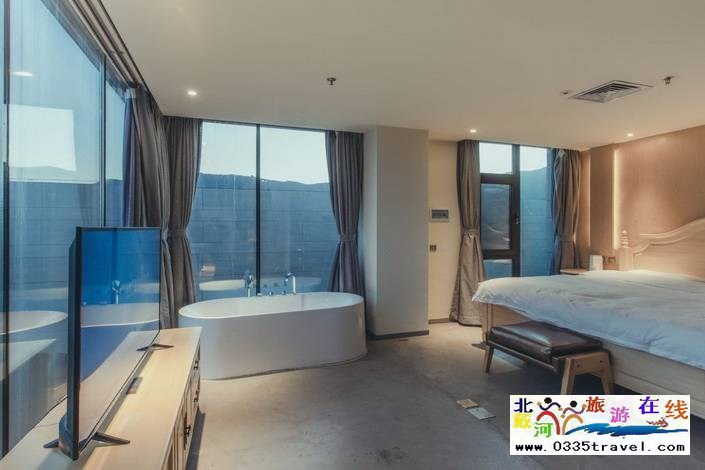 秦皇島山海間溫泉藝術(shù)中心酒店