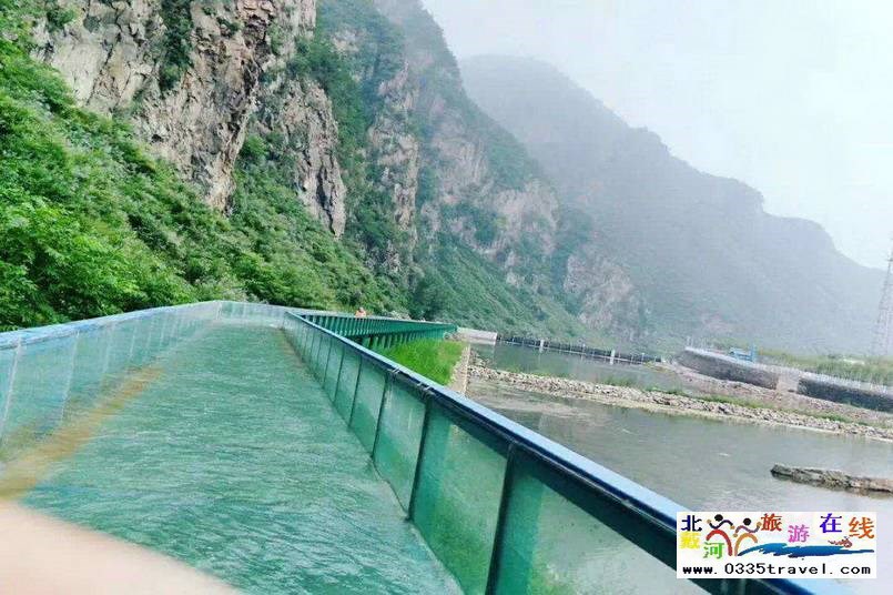 秦皇島傍水崖景區-冬季滑雪夏季高山峽谷漂流