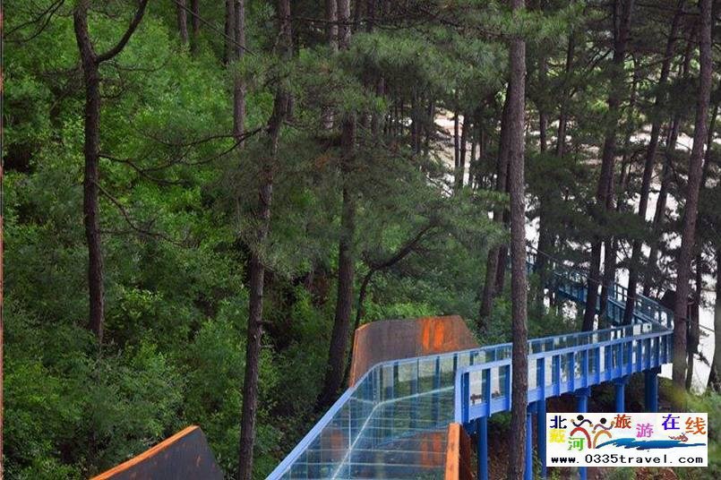 秦皇島傍水崖景區-冬季滑雪夏季高山峽谷漂流