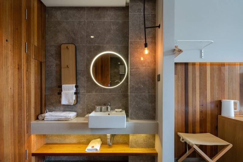 海南金月灣椰海小鎮(zhèn)短租、托管、旅居過冬及購房、民宿預(yù)訂電話18633570222 15703350808