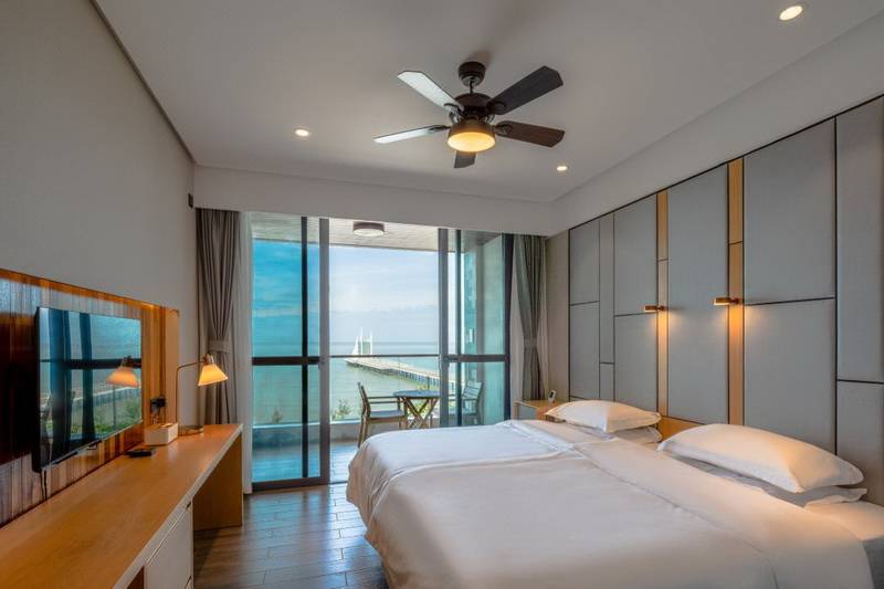 海南金月灣椰海小鎮(zhèn)短租、托管、旅居過冬及購房、民宿預(yù)訂電話18633570222 15703350808