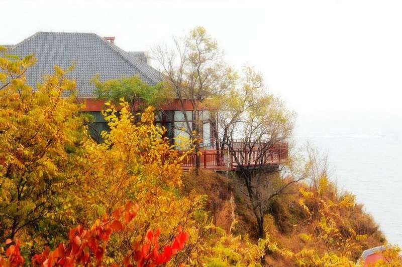 秦皇島北戴河草坪教堂高端婚禮現場推薦:秦皇島西港花園——海誓花園18633570222 秦皇島北戴河草坪教堂高端婚禮現場推薦:秦皇島西港花園——海誓花園18633570222