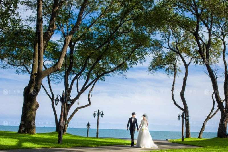 秦皇島北戴河草坪教堂高端婚禮現場推薦:秦皇島西港花園——海誓花園18633570222 秦皇島北戴河草坪教堂高端婚禮現場推薦:秦皇島西港花園——海誓花園18633570222