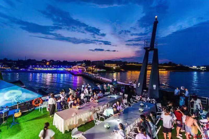 秦皇島北戴河浪淘沙長(zhǎng)城號(hào)公主號(hào)尋仙號(hào)求仙號(hào)游船 秦皇島北戴河浪淘沙長(zhǎng)城號(hào)公主號(hào)尋仙號(hào)求仙號(hào)游船